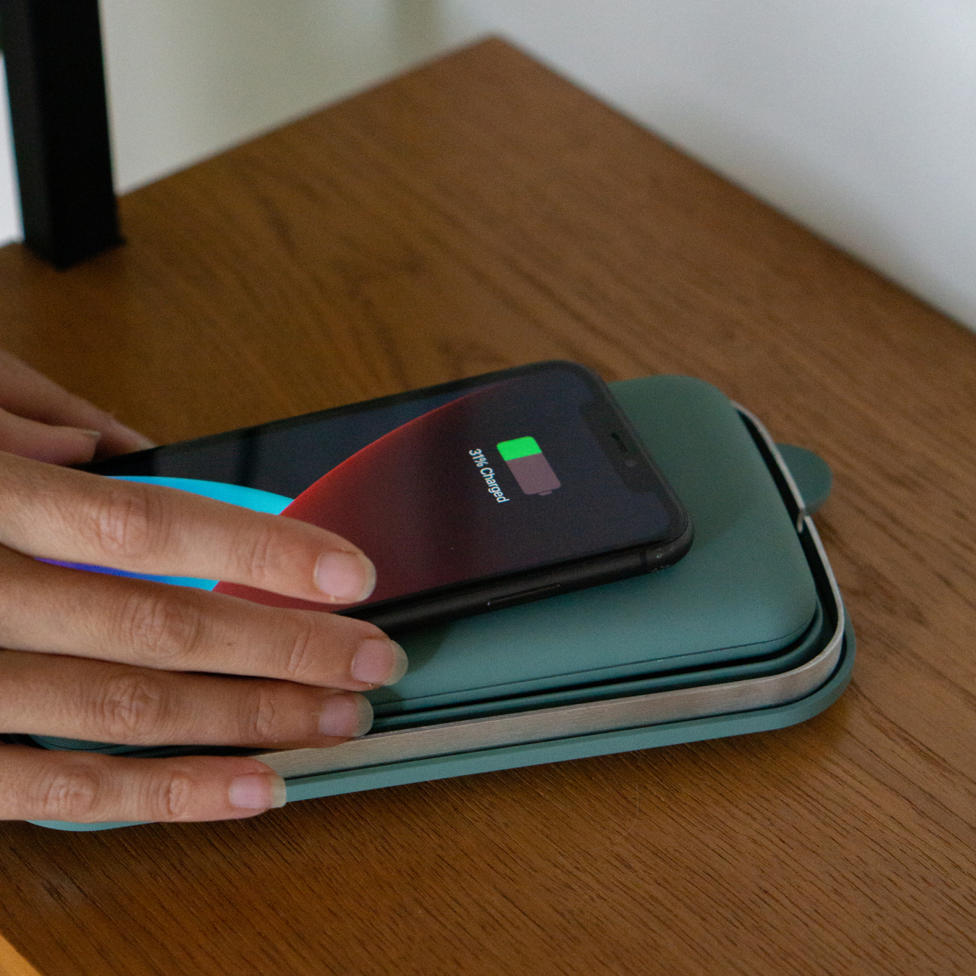 Stolp® Wireless Powerbank Phone Charger